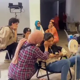 muncul juga paparazi maul hari ini 😻 #basmalahgralind #radenrakhadpp #fypシ #masukberanda #magic5indosiar 
