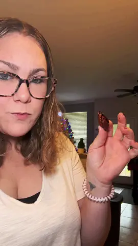 4 ingredient Keto Candy Pecans!! So easy and yummy! #ketorecipes #candypecan #lowcaeblifestyle #ketocandyrecipes #ketosweets #sweettooth #monkfruit #fatlossjourney #weightlossforwomen #momlife #whatsfordessert #EasyRecipes #phketonesmomma 