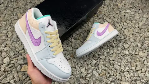 Air Jordan 1 Low 