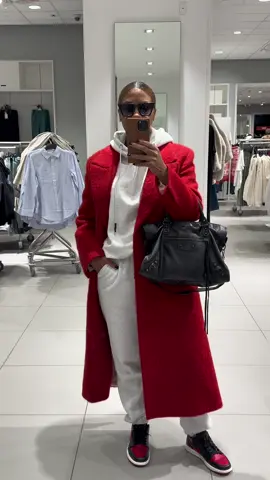 Its a casual errand day, but pulled out the red for the holidays!  #coat #red #whatiwore #casualoutfitsideas #casualoutfits #winterfashiontrends #outfitideas #styleinspo #outfitinspo2023 #styleinspo #coats