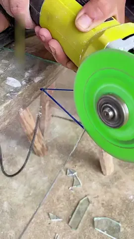 Glass cutting grinding wheel