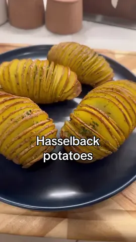 okay I love potatoes in all forms but there’s something special about a hasselback #hasselbackpotatoes 