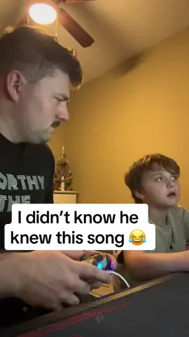 #singing #kidsinging #canwetalk #family #1mincomedy #husbandsoftiktok #kidsoftiktok #oldschool #rnbvibes #rnbsoul 