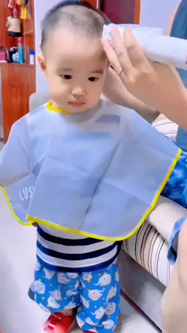 The baby hair clipper is really easy to use. I give my baby a haircut once a week. It’s more cost-effective and hygienic.#Essential for home#baby hair clipper#Recommend good things