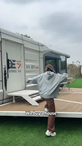 This house can withstand a magnitude 8 earthquake#vessel #camping #earthquakeresistantbuilding 