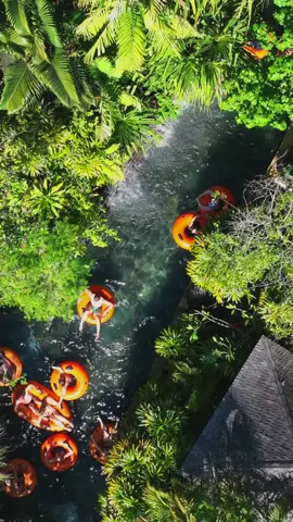 Peace! ✌ Why not turn this into your weekend activity? Lazy River, nature, sunshine, and relax... #LazyRiver #waterbom #WeekendVibes #weekendsummer #baliholiday #balibucketlist #balivacation 