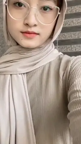 hijab kacamata memang idaman #cantikberhijab #trend #menantuidaman #viralditiktok 