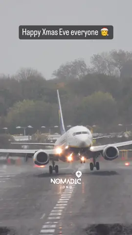 Xmas Eve Landing #ryanair #aviation #flight 