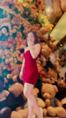 Dáng xinh bên Giáng xinh 🎄 #xuhuong #shopvynguyen  