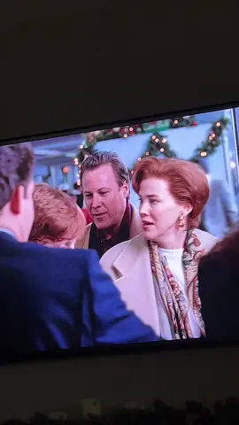 Worst part of Home Alone 2. #homealone #homealone2 #christmas 