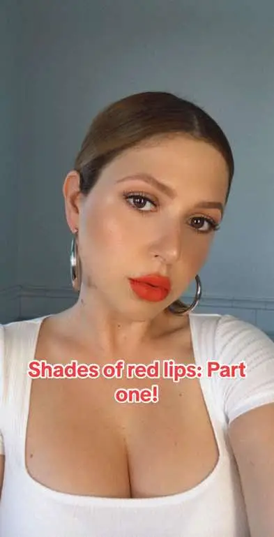 A red lip story…Part 1!  Merry Xmas 🎄 Eve! Since it’s Christmas Eve, I only saw it fitting to post about all the shades of red!  Who wants a video where I swatch all the colors and explain the different shades etc?? #christmaseve2023 #shadesofred #redlipstick  #redlipstickgirl #redlips #lamakeupartist #bestredlipstick #holidaymakeup #holidayglam