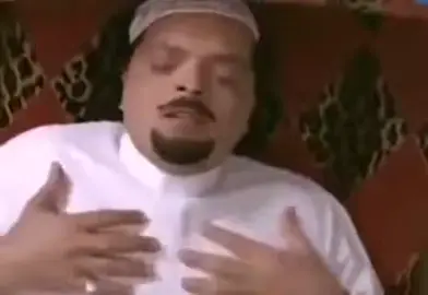 محمد هنيدي في مشهد.رجالي جني قصير بيقول انا اخوك يا فواز 🤣😹😹🤣#fypシ 
