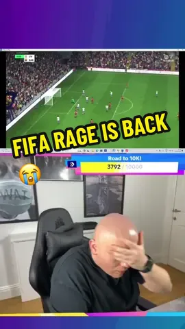 Fifa rage is back😭😭😭 #GamingSetup #GamingOnTikTok #gamingvideocreator #gamingvideos #fc24 #fifaultimateteam #fifaseasons #fifarage #gaminglife #fypシ #gamingpc 
