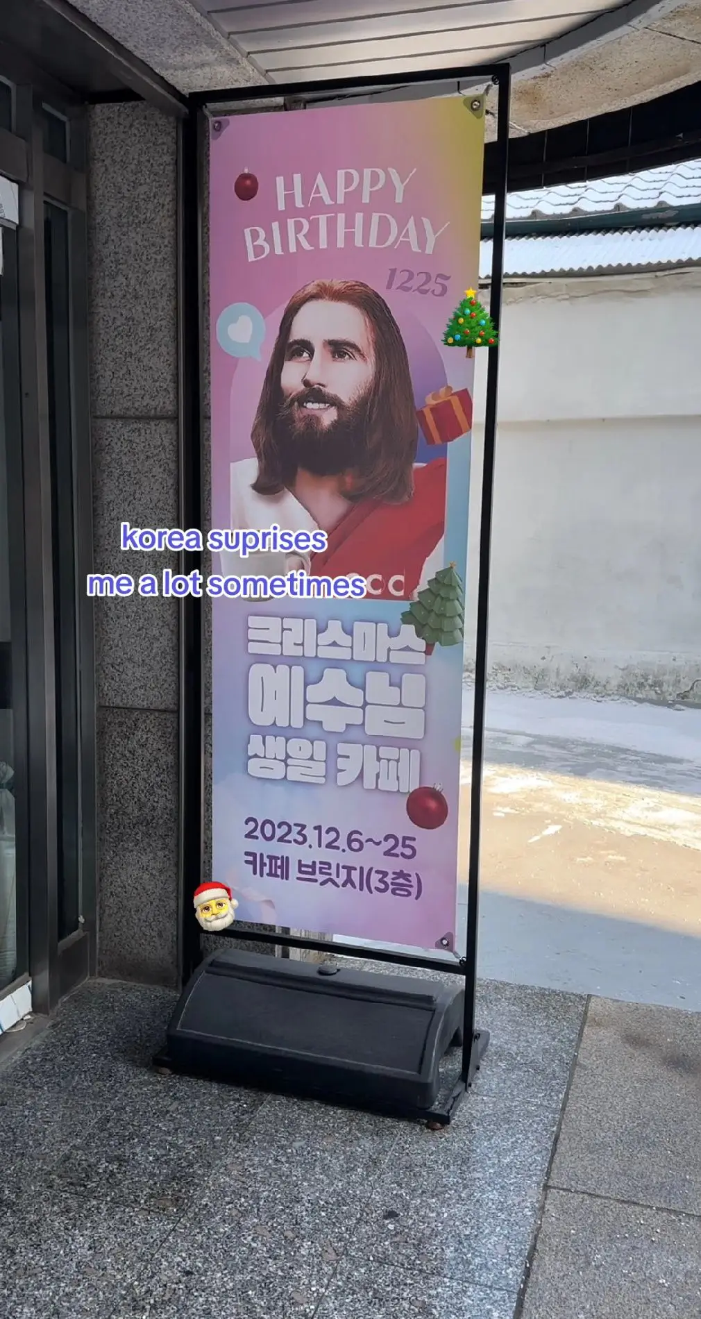 (i'm not making fun on Jesus or any religion, i just found it lowkey cute how people are willing to make café events for literally anyone 😭) #jesus #fancafe #kpop #korea #southkorea #fyp 
