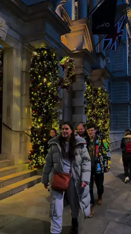 Happy Christsmas from London 🗽🧚🏻‍♀️ #happychristmas #london 