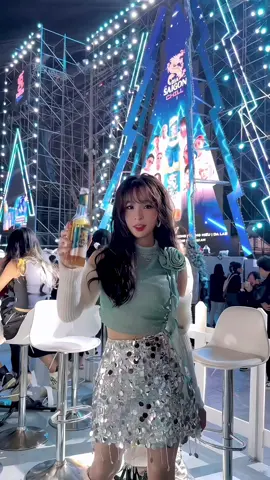 Quá là tuyệt vời The Chill Fest White X’Mas ơi, lần đầu đón Giáng sinh đông vui như vậy luôn đó hehee  Bạn nào có mặt cùng Tammy tại Nha Trang ngày hôm đó mình thả cmt dưới nhá 😘 Cảm ơn cả nhà iu đã cùng Tammy tạo nên một mùa Giáng sinh khó quên 💋💞 #BiaSaigonChill #TheChillFest #MoThungChill #ToiMuaChill