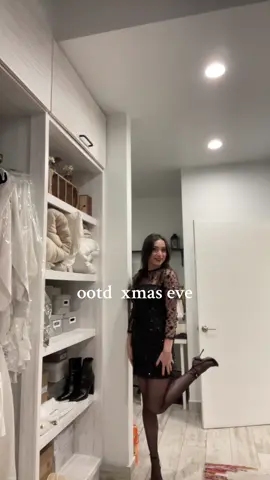 si me vieron este vestido antes no era yo #christmas #christmaseve #christmasmakeup 