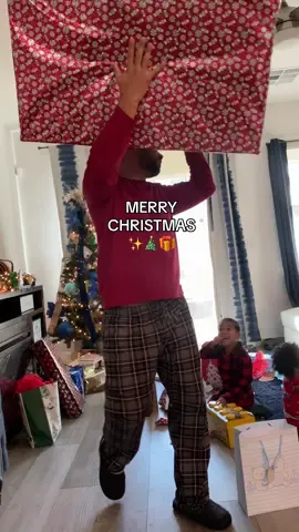 Merry Christmas!! 🎁🎄✨  #fyp #christmas #merrychristmas #christmaspresents #presentunboxing #motherhood #MomsofTikTok #momtok #babiesoftiktok #babytok #toddlersoftiktok #toddlertok 