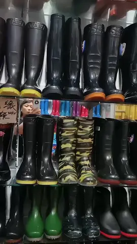 sepatu boots hitam karet proyek #sepatu #sepatuboots #sepatuboots #sepatubootsmurah #tiktokshopindonesia 