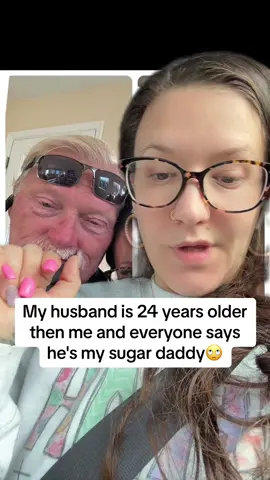 I LOVE this!! Grab it for yourself or partner at the orange shopping cart👆🏼 #greenscreen #agegap #agegapcouple #jewelry #jewels #blingbling #gagajewelry #moissanite #ballinonabudget #fyp #tiktokshop 