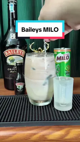 Mê Baileys thì nên thử mix cùng với MILO nhé. 40ml Jager và 120ml MILO 🥂 Ngon nuốt lưỡi luôn mọi người ơi 😋😋 #Xmas2023 #jagermeister #jager #baileys #ruousua #baileysmini #jagerhanoi #giangtuu 