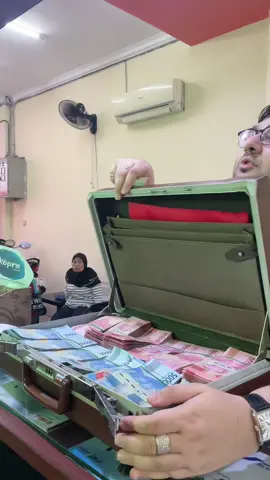 bener kata @WILLIE SALIM berbagi itu indah insahallah bisa jadi lebih baik buat 2024 dan semoga ini rame amin #fyp 