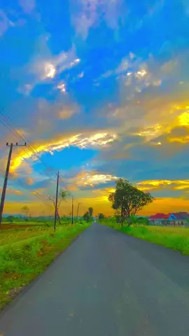 #jalananbangkalan #tiktok #madura #fypシ゚viral #fypシ #fyp #madurabangkalan #bangkalan #lagumaduraviral rore jelang malm
