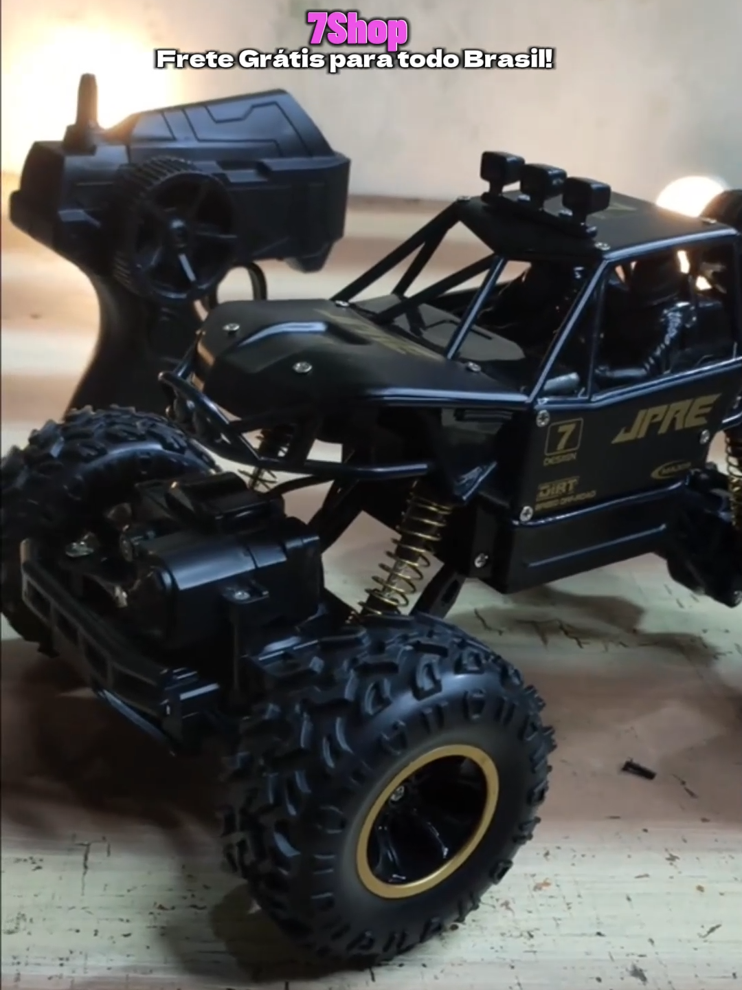 🚗💨 Explore a Aventura com Nosso Monster Truck 4X4! 💨🚗 Se você está pronto para levar a diversão a um novo nível, nosso Carrinho de Controle Remoto 4X4 Monster Truck de 28cm é exatamente o que você precisa! 🌟 🔥 Potência e Velocidade Incríveis: Este monstro em miniatura é construído para dominar qualquer terreno. Com tração nas quatro rodas, ele vai esmagar obstáculos, subir colinas e fazer curvas fechadas como um verdadeiro campeão! Prepare-se para sentir a adrenalina correndo nas suas veias. 🕹️ Controle Remoto Totalmente Funcional: Seja o mestre do seu próprio destino com o controle remoto fácil de usar. Ajuste a velocidade, vire para a esquerda ou para a direita, e conquiste o terreno com precisão total. Este é o poder em suas mãos! 👌 Construção Robusta e Durável: Feito para durar, nosso Monster Truck é resistente a choques e quedas. Não se preocupe em colocá-lo à prova - ele está pronto para enfrentar qualquer desafio com um sorriso! 🎉 Diversão para Todas as Idades: Seja você um adulto em busca de emoções ou um pequeno aventureiro em formação, este Monster Truck é garantia de diversão para toda a família. Crie momentos inesquecíveis enquanto todos se divertem juntos. 🎁 Presente Perfeito para Qualquer Ocasião: Com sua embalagem incrível e desempenho ainda mais impressionante, nosso Monster Truck é o presente ideal para aniversários, festas e surpresas especiais. Surpreenda alguém que você ama com uma experiência única! 🚀 Liberte a Fera Interior e Faça a Compra Agora! 🚀 ✅ Frete grátis para todo o Brasil ✅ Compra 100% segura e com rastreio ✅ Em até 12x nos cartões 🤩 Ainda está com dúvidas? Faça uma pergunta, nossa equipe estará à disposição! #MonsterTruck #ControleRemoto #AventuraEmMiniatura #PresenteDivertido #AdrenalinaEmQuatroRodas #DiversaoParaTodasAsIdades #DesafieOsLimites #BrinquedoRadical #brinquedoradical #fretegrátisparatodobrasil
