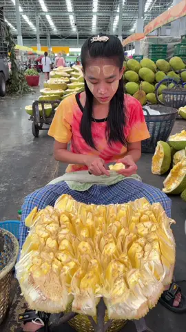 The Largest Fruit on Earth! Giant Jackfruit & Small Jackfruit Cutting Skills