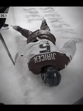 Držíme ti pěsti, Adame! 🫶🏼 Snad mu to neukončí jeho sen... #czech #hockey #hokej #injury #adamjiricek #tipsport #extraliga #ctsport #pain #sad #sadstory #hockeyboys #hockeytiktoks #fyp #fypage #foryou #foryoupage #foryourpage 
