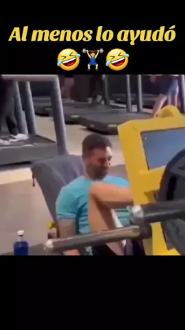 Verás como la próxima vez pones menos peso en la máquina 🤣 #hombres #jajaja #RISAS #🤣🤣🤣 #DIVERTIDO #Humor #GRACIOSO #gym Jajaja | 😂 | Humor | Divertidos tiktoks | Gracioso | Risas aseguradas | Gimnasio | Hombres