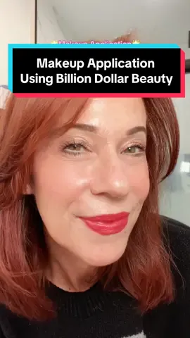 I was #gifted this all-in-one #makeupkit by @billiondollarbeauty and aside from the convenience of the box, the #makeupapplication was seamless. Beautiful shades and blendable 🤩 #applyingmakeup #ttsacl #makeupover50 