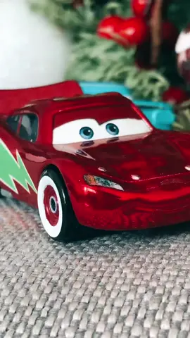 Pobre mate xd Mi Canal de YouTube: Gerardo y Sus Amigos #fpyシ #parati #viral #mx #fyp #foryou #asperger #talento #humor #cars #pixarcars #rayomcqueen #towmate #coleccionista #mattel #navidad #kunobecker 