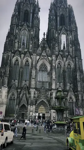 📍Colonge Cathedral, Germany. One of the most stunning Gothic Cathedral in the world.. #koln #koln🇩🇪 #colonecathedral #kolncathedral #germancathedrals #gothiccathedral #germany #deutschland 