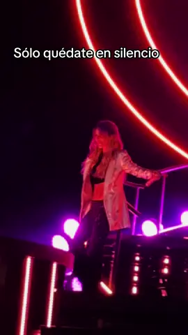 Momentos Favss 💕 cuando ve a su familia en primera fila (TEAM COLUCCI) 👑👌🏼🌟❤️ @Anahí #Concierto50 #SimplementeAnahi #rbdforlife #soyrebeldetour2023 