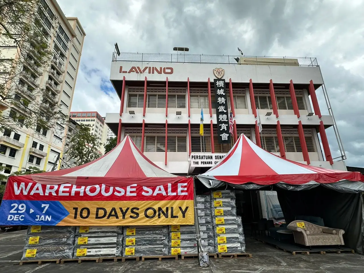 The LAST & the biggest 🎪WAREHOUSE SALE🎪 in 2023 located in  🎉LAVINO BURMA ROAD,GEORGETOWN 🎉 🔥‼️‼️ 10 DAYS ONLY ‼️‼️🔥 👉 L-Shape Sofa RM999 (The BEST price 全城最低价） 👉 2-Door Wardrobe RM199 👉 Branded QUEEN SIZE Mattress Buy 1 🆓1 RM 798  👉 Single bedframe from RM 99  👉 Dining Sets from RM 599 👉 Coffee Table from RM 99 👉 Sofa Bed RM399 ——1ST COME 1ST SERVE——ALL LIMITED STOCK—— 📌Let’s mark the date and do not miss the special #offers ‼️‼️✅EVERYTHING MUST GO NOW ‼️‼️ 【2023年最后一场仓库大清货】地点就在LAVINO BURMA ROAD,GEORGETOWN❣️超低价‼️‼️ 所有家私——无论是沙发🛋️、床垫床架🛏️、餐桌🍴、茶几🪑、床头柜🗄️等等……折扣高达80%高达80%高达80% 赶快过来打卡抢购哦！ 📆Date: 29/12/23 until 7/1/24 (10am – 7pm)  📣WELCOME to visit us now ‼️‼️ Google Map:   https://maps.app.goo.gl/mkjpHVdwGB4hRxpeA 📞 013-3501354 | https://wa.me/60133501354 📞 016-3391622 | https://wa.me/60163391622 #BEDDING #SOFA #MATTRESS #WAREHOUSESALE #OFFER #GUDANGSALE #SALE #DININGSET #COFFEETABLE #BEDROOMSET #LEATHERSOFA #LSHAPE #FURNITURE #LAVINOPENANG #CLEARANCE #PERABOT #AEROFOAM #DUNLOPILLO #THERAPEDIC #HANNAH #BRANDED #LELONG #OFFER #MURAH #OFFER #CANOPYSALE 