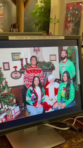 im taking a break from making men cry but pls enjoy this video of my siblings & i taking our annual Santa photo 😀 (this is now a 30 year tradition feat my man now too) lmfaooooooooo 