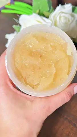 This texture 🤤 [PR] @OSEA Malibu #OSEAPartner This is the Salts of the Earth Body Scrub #oseamalibu #saltsoftheearth #bodycare #skincare #beauty #bodyscrub #sugarscrub #newyear #newyearnewme #SelfCare #selfcarerituals 