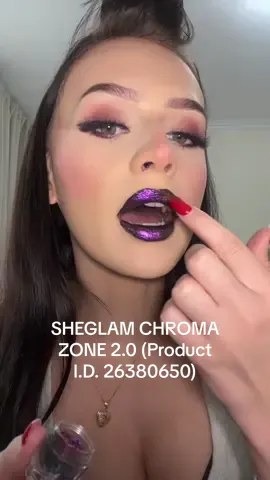 these products color shift so you can see a spectrum of different hues in different lightings! @SHEGLAM   #SHEGLAM #SHEGLAMcollection #sheglamchromazone #sheglammultichrome #SHEGLAMpartner