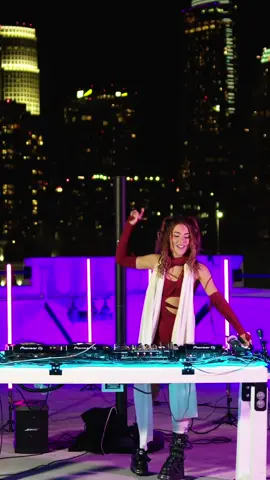 melodic techno set LIVE on YT tomorrow! Poured my heart into this mix hope u enjoy 🏙️💙🥹