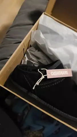 merry xmas to me from my bf😍 ugg who?? i like these so much better theyre more comfortable than my uggs and i find the style cuter than the ones ugg has. id run to get these cause they sell out often..i waited a year for these to come back in stock after buying my tan ones! #betterthanuggs #cushionaireboots #uggdupes #amazonwintershoes #bestslippersforwinter 