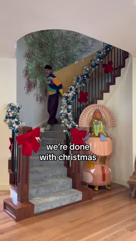 wish putting up the decorations was as fast as taking them down 🤭🎄#interiordesign #christmas #CleanTok 