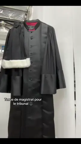 Tenue prête ⚖️ #magistratescourt #dreamjob #tribunal #pressing #fyp #pourtoi #