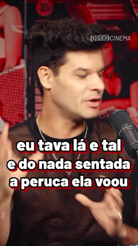 Fantasmas no set?? O @ruybrissac e a @fefe participaram do #OdeioCinema e contaram para a @amandabrandao alguns eventos sobrenaturais que rolaram nos bastidores de Mamonas Assassinas - O Impossível Não Existe!! Então, já corre pra ver tudo que eles reveleram no 7º episódio do nosso podcast!#MamonasAssassinas#PlayNoPodcast#Tiktokmefezassistir#Adorocinema