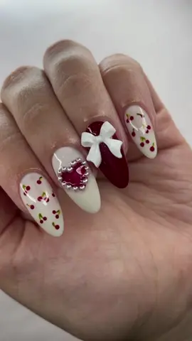 🎀Unhas com Laços🎀... #unhasdecoradas #unhas #unhascomlaço #nails #nailsart #unhasperfeitas #designerdeunhas #unhaslindas 