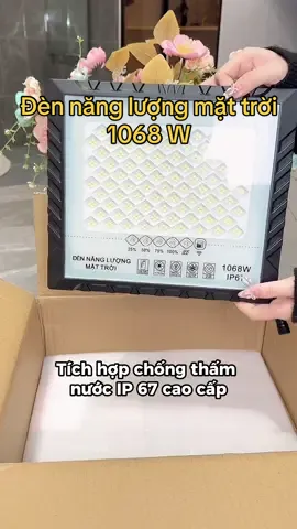Đèn năng lượng mặt trời 1068W #dennangluongmattroi #dennangluong #den 