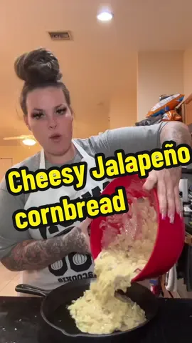 #anotherdayanotherdinner #jalapeñocornbread #cornbread apron @TheGirlDads use code PrettyNail and save 