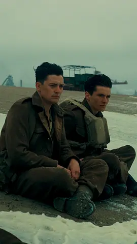 Even the strongest break in war. What do you rate Nolan’s Dunkirk out of 10?💬 #dunkirk #christophernolan 