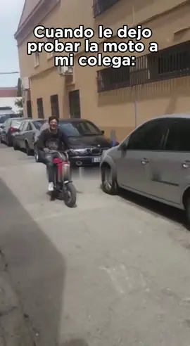 Me das los papeles? 😂 #humor #faliyo #moto #a2 #49cc #ciclomotor #biker