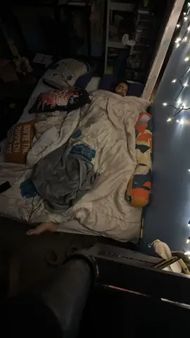 He runs in his sleep 🥹 #fyp #timelapse #couple #sleep 